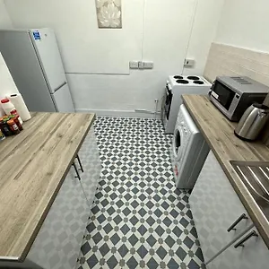 https://spectacular-2-bedroom-on-tower-bridge.cambridgehotelsuk.com